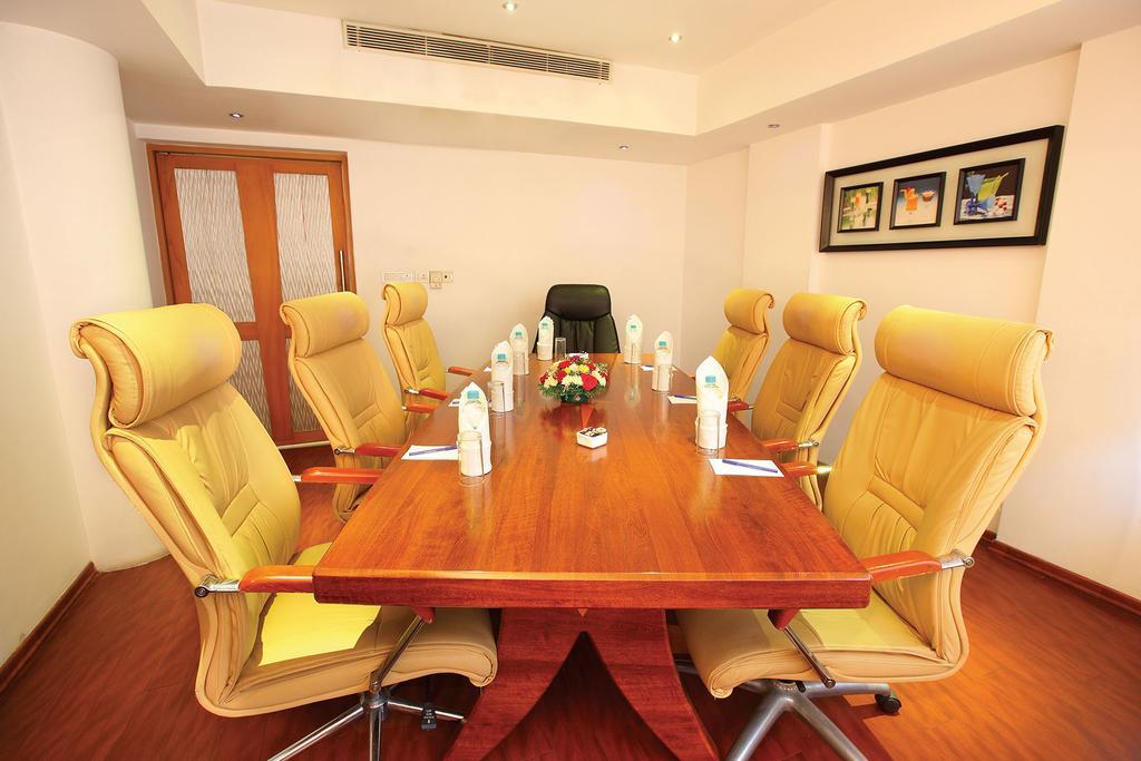 โฮเต็ล พาร์ค เรสิเดนซี Hotel Kochi ภายนอก รูปภาพ