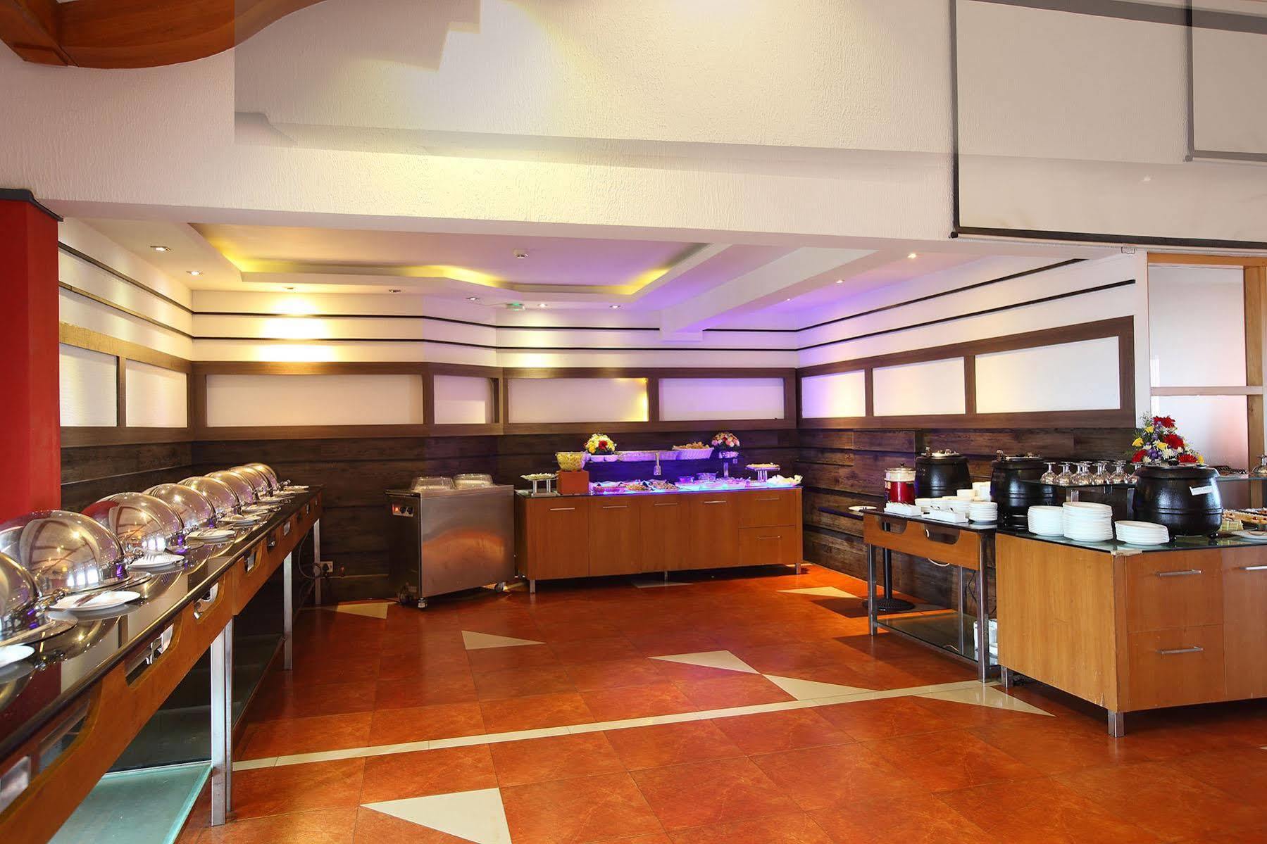 โฮเต็ล พาร์ค เรสิเดนซี Hotel Kochi ภายนอก รูปภาพ